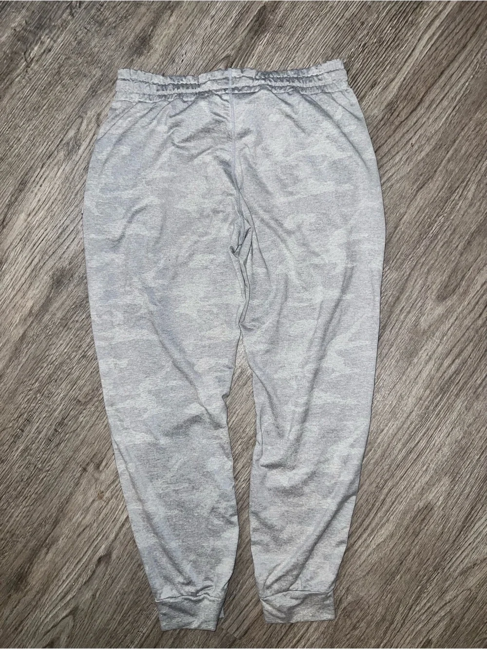 Vuori Performance Joggers Sweatpants Womens S Light Grey Camo Athleisure - Picture 4 of 4